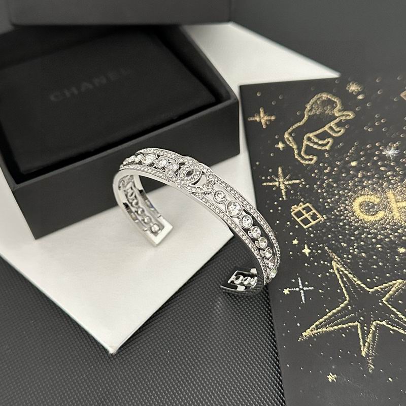 Chanel bracelet 1lyx34 (5)