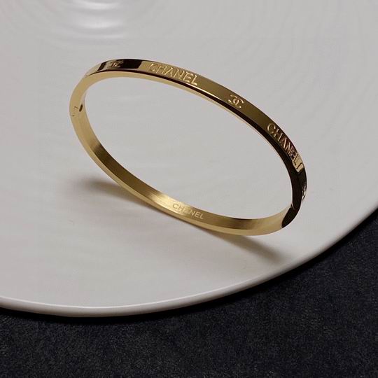 Chanel bracelet 12lyh73 (1)