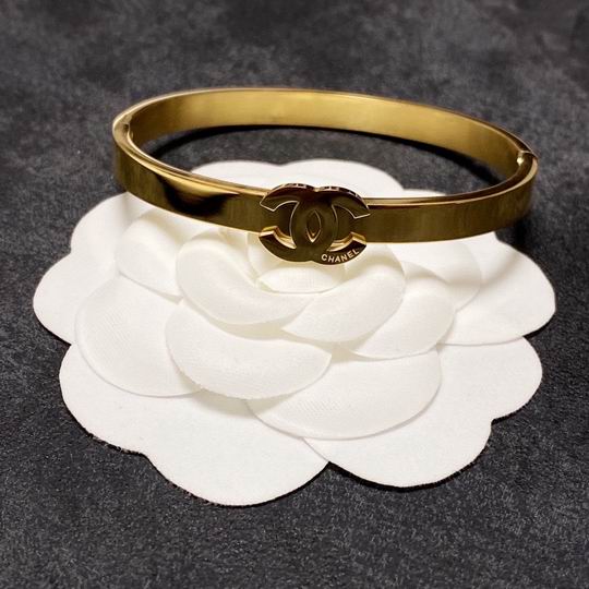 Chanel bracelet 11lyh127 (1)