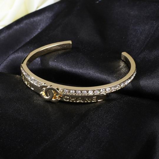 Chanel bracelet 12lyh72 (1)