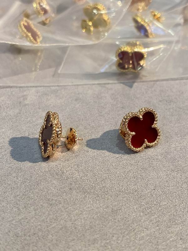 Van Cleef & Arpels earring 03lyh38 (1)