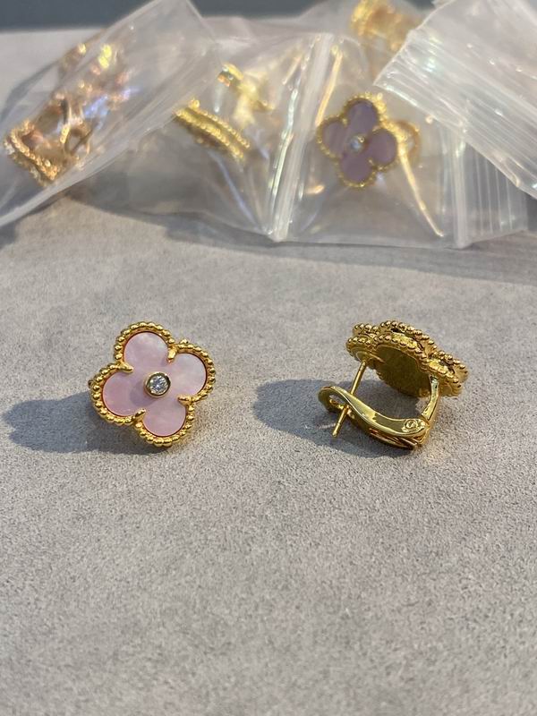 Van Cleef & Arpels earring 03lyh32 (1)