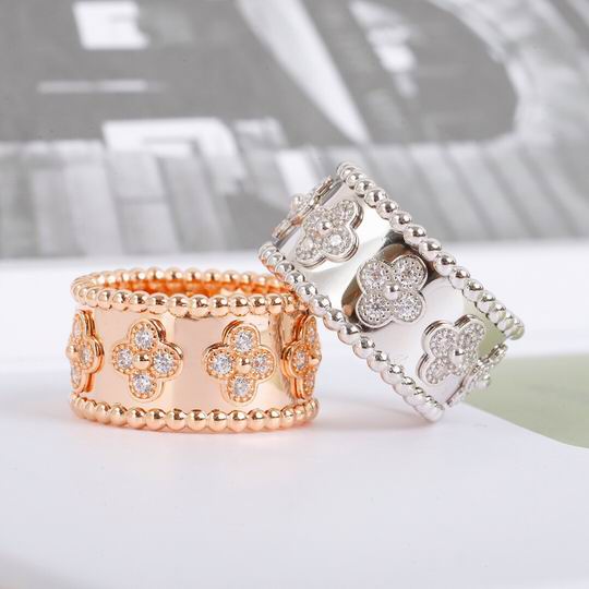 Van Cleef & Arpels ring 04lyh13 (1)
