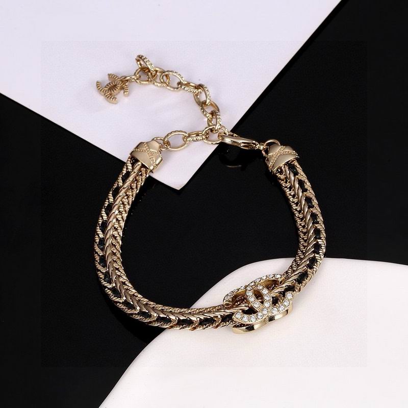 Chanel bracelet 05yxh09 (1)
