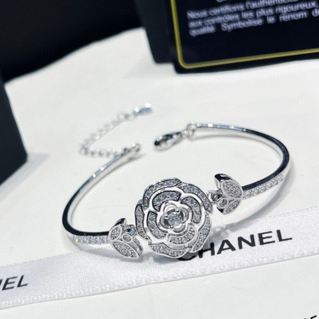 Chanel bracelet 12lyh52 (1)