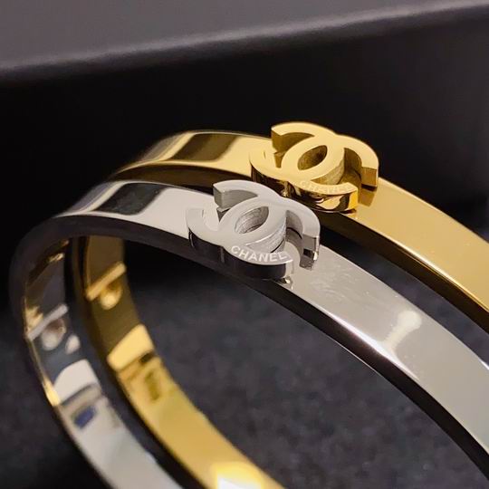 Chanel bracelet 11lyh136 (1)