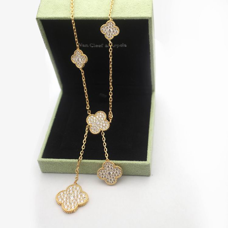 Van Cleef & Arpels necklace 04lyh31 (1)
