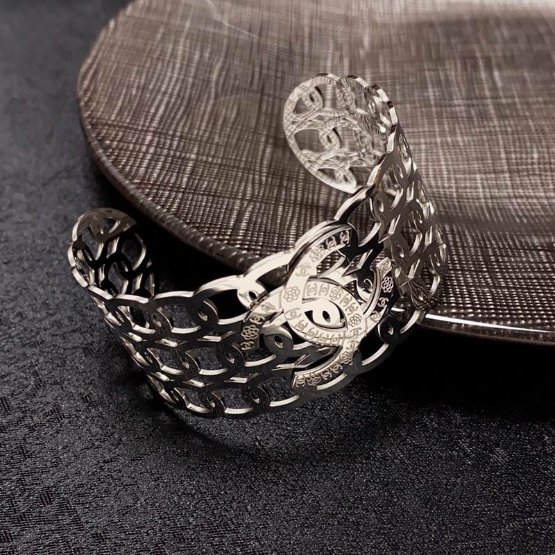 Chanel bracelet 2lyx41 (9)