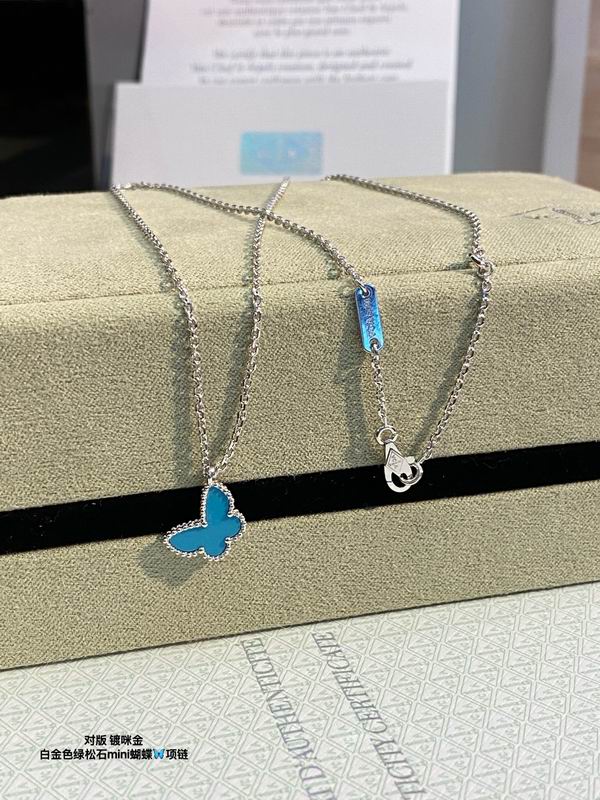 Van Cleef & Arpels necklace 03lyh47 (1)