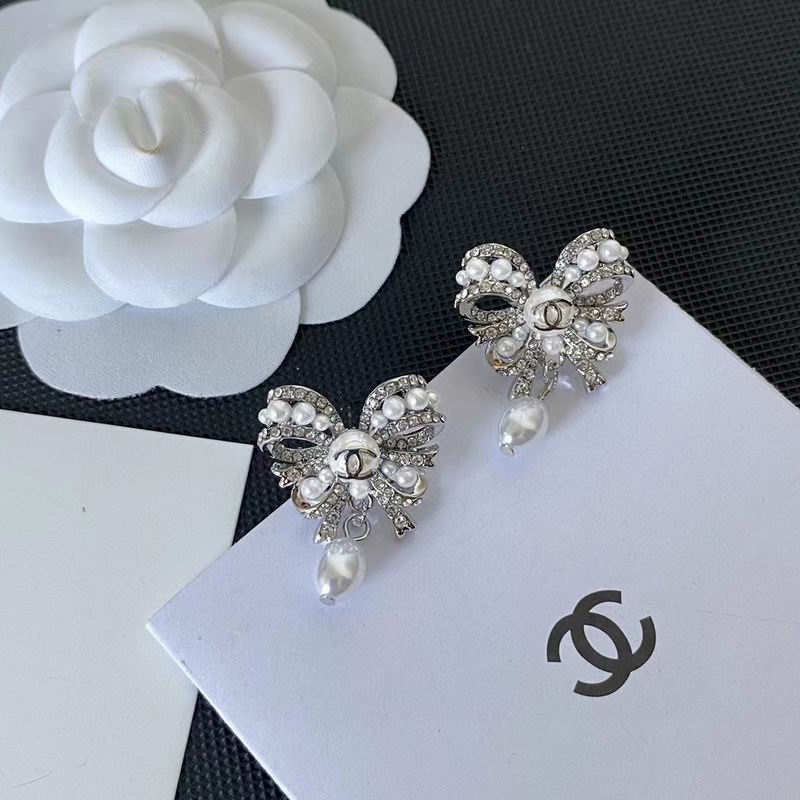 Chanel Earring 07yxh86 (1)