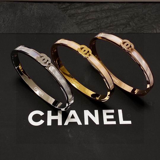 Chanel bracelet 12lyh36 (1)