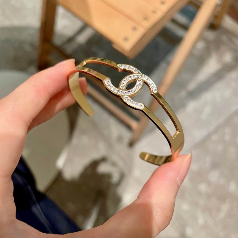 Chanel bracelet 05yxh15 (1)