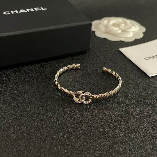 Chanel bracelet 12lyh48 (1)