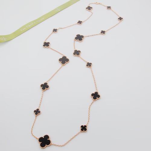 Van Cleef & Arpels necklace 01lyh40 (1)