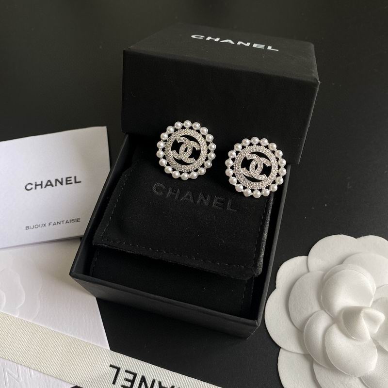 Chanel Earring 06yxh38 (1)