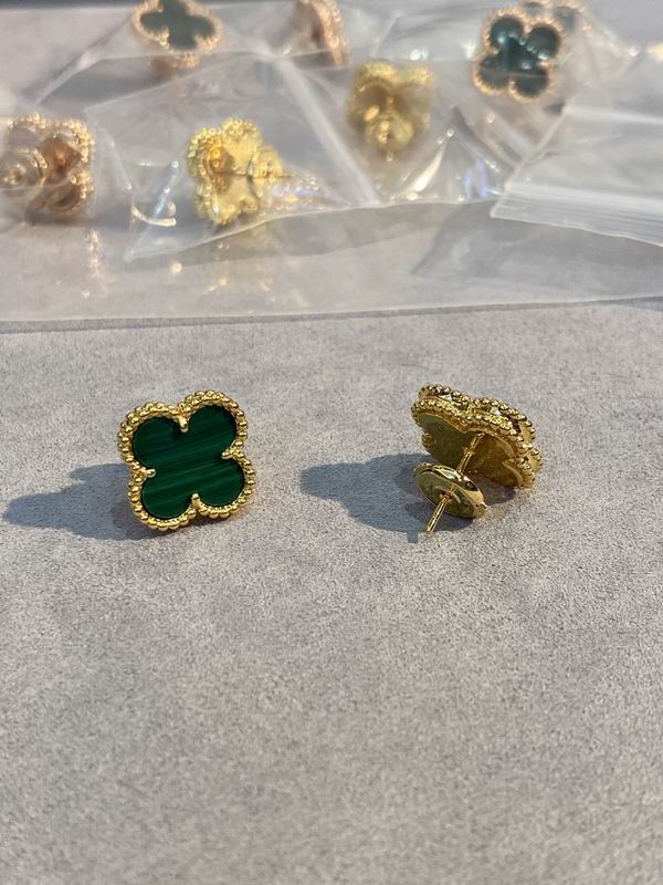 Van Cleef & Arpels earring 03lyh38 (1)