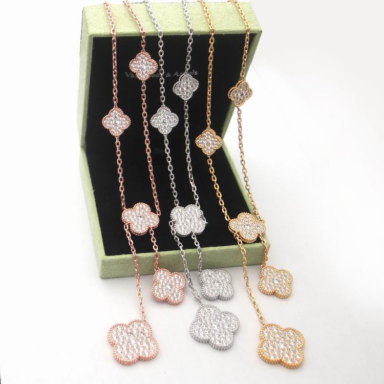 Van Cleef & Arpels necklace 04lyh31 (1)