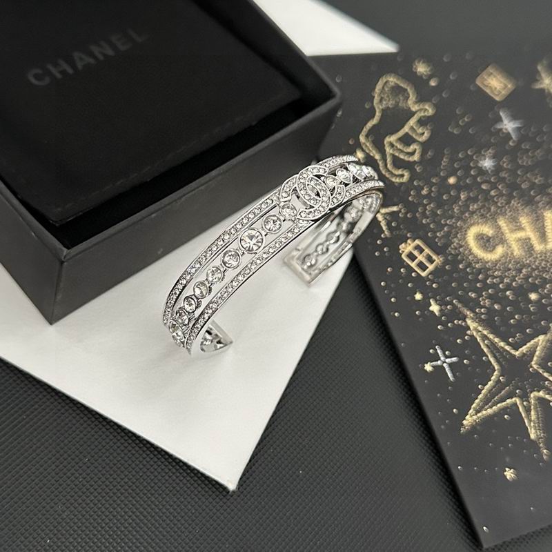 Chanel bracelet 1lyx34 (5)
