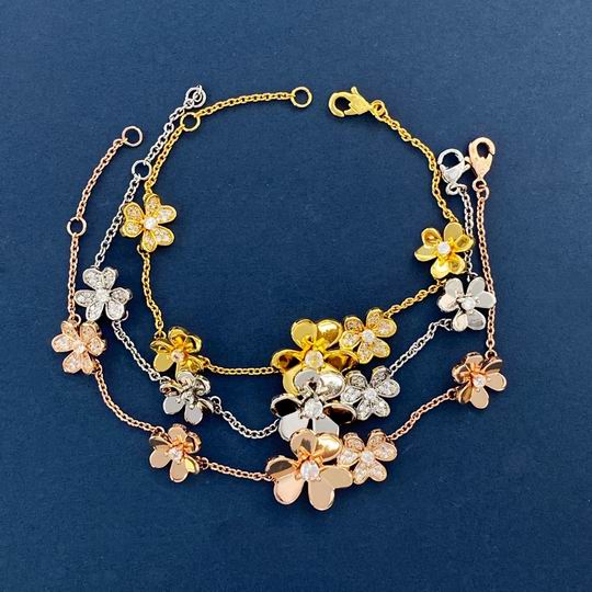 Van Cleef & Arpels bracelet18 (8)