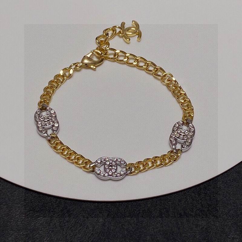 Chanel bracelet 1lyx36 (9)
