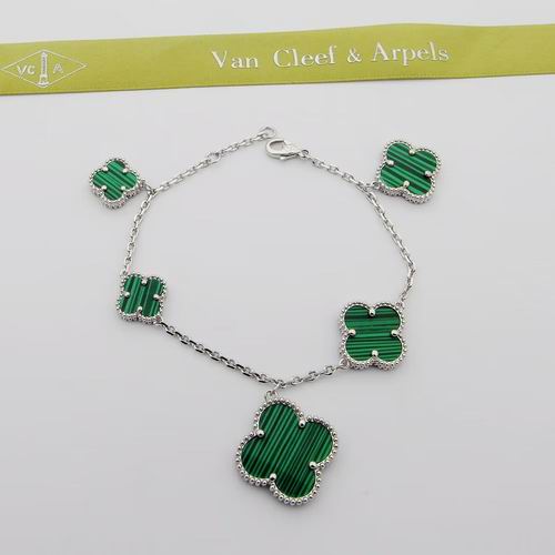 Van Cleef & Arpels bracelet 01lyh41 (1)