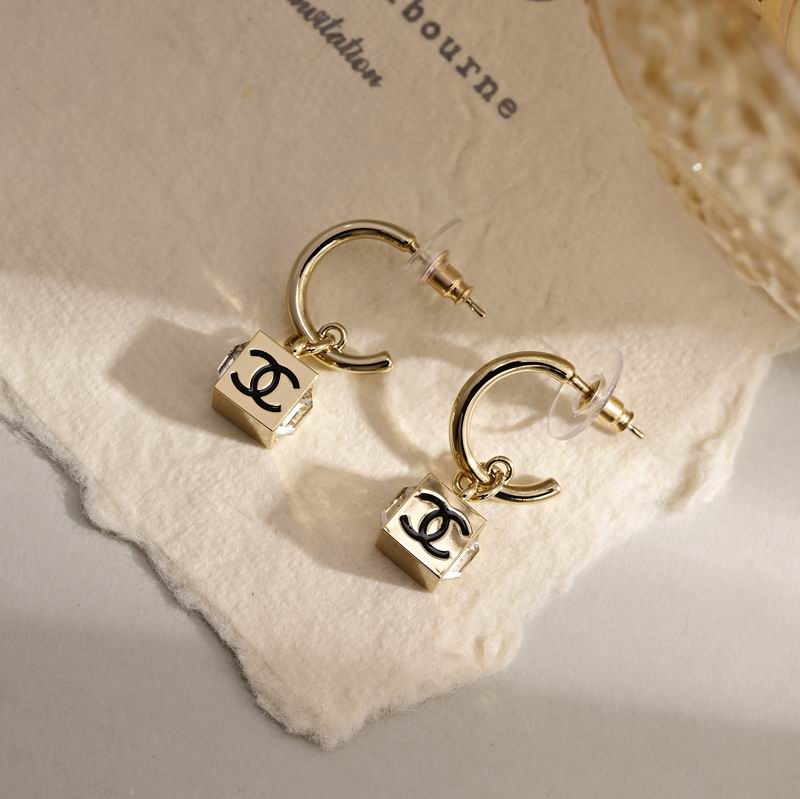 Chanel Earring 06yxh52 (1)