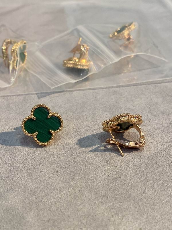 Van Cleef & Arpels earring 03lyh44 (1)