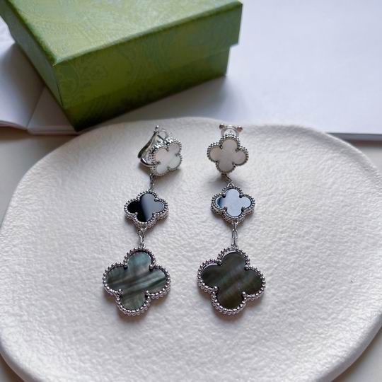 Van Cleef & Arpels earring 04lyh12 (1)