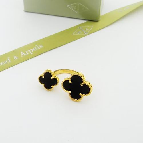Van Cleef & Arpels ring 04lyh11 (1)
