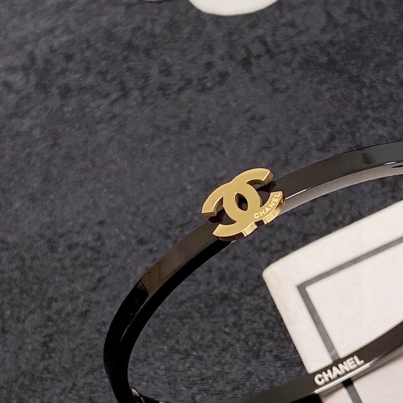 Chanel bracelet 1lyx19 (9)