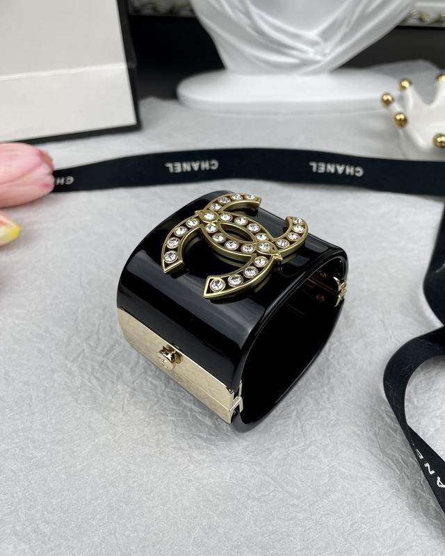Chanel bracelet 1lyx8 (6)