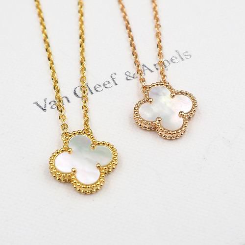 Van Cleef & Arpels necklace 12lyh38 (1)