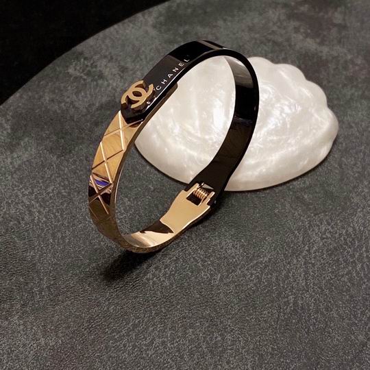 Chanel bracelet 11lyh138 (1)