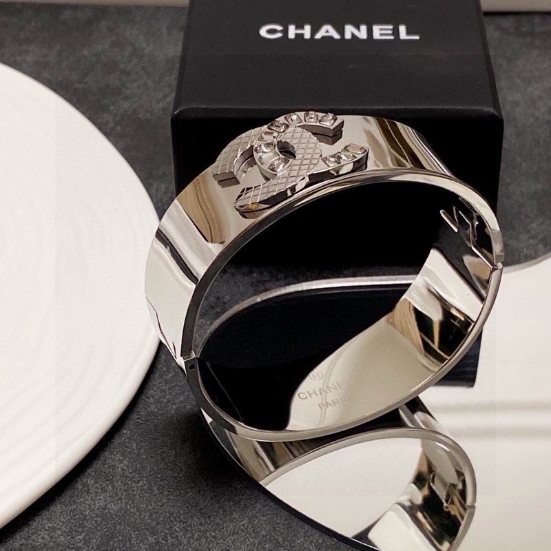 Chanel bracelet 05yxh18 (1)