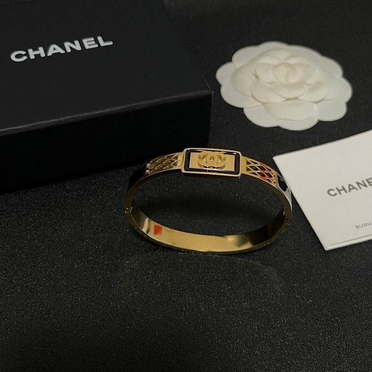 Chanel bracelet 11lyh93 (1)