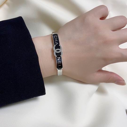 Chanel bracelet 11lyh132 (1)