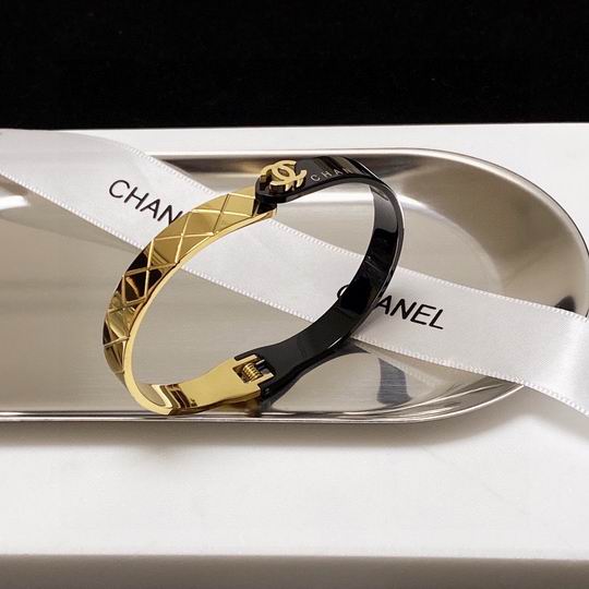 Chanel bracelet 11lyh107 (1)
