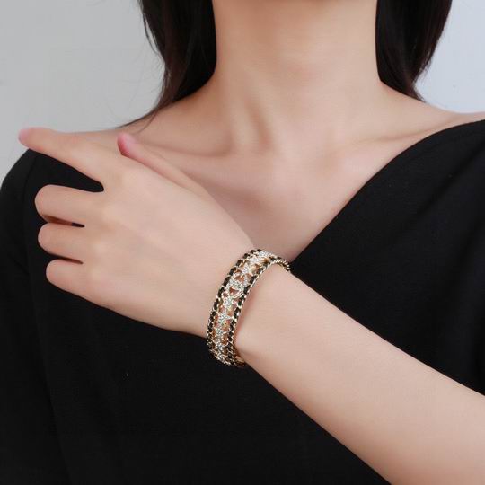 Chanel bracelet 12lyh60 (1)