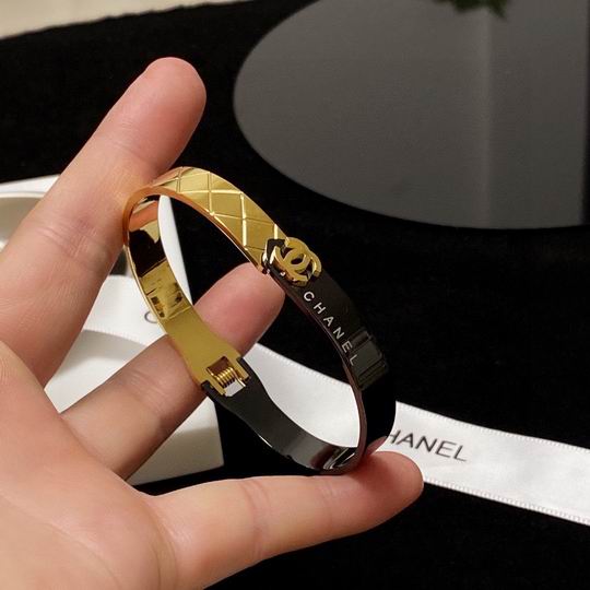 Chanel bracelet 11lyh107 (1)