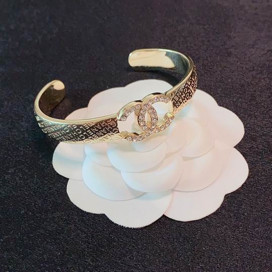 Chanel bracelet 11lyh185 (1)