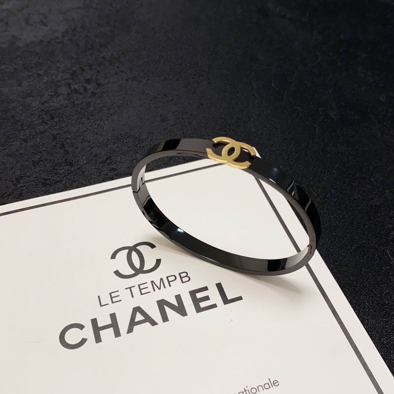 Chanel bracelet 2lyx38 (9)