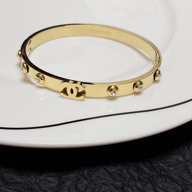 Chanel bracelet 2lyx42 (9)