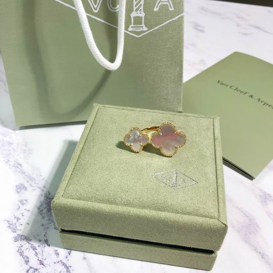 Van Cleef & Arpels ring 04lyh10 (1)
