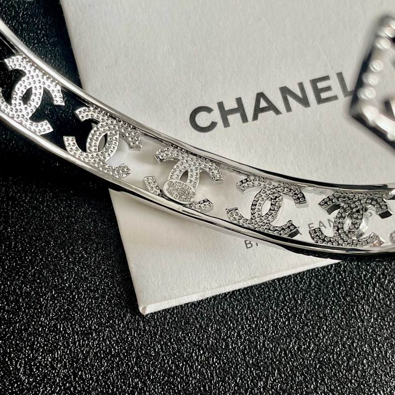Chanel bracelet 06yxh04 (1)