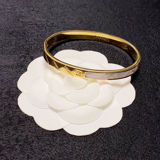 Chanel bracelet 11lyh133 (1)