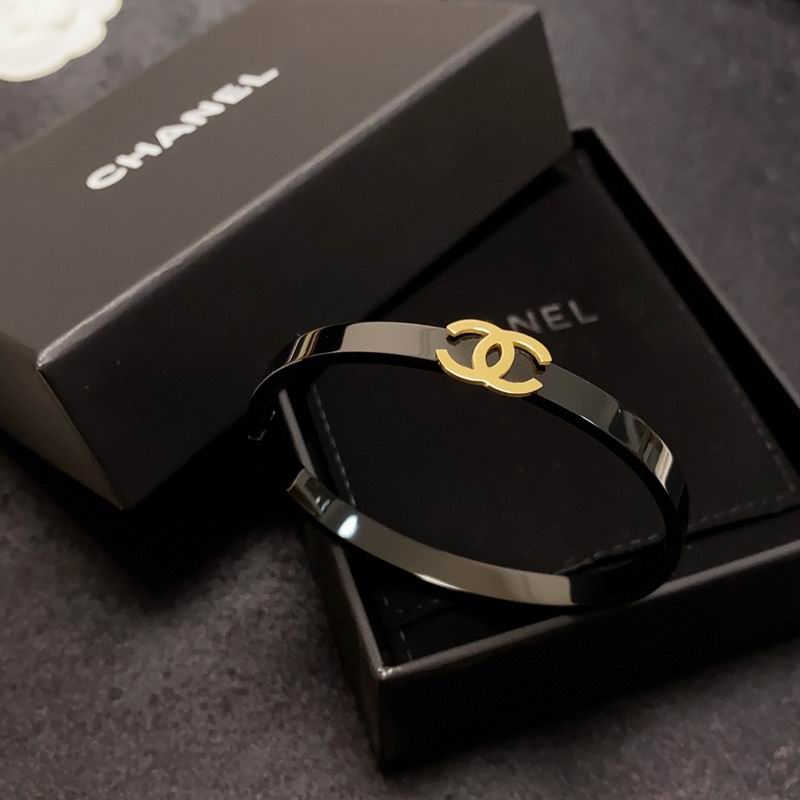 Chanel bracelet 2lyx38 (9)