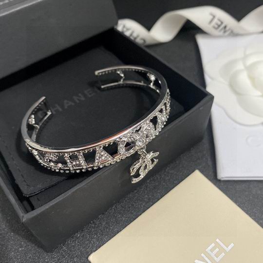 Chanel bracelet 11lyh192 (1)