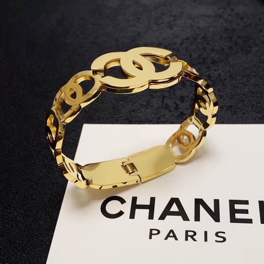Chanel bracelet 11lyh140 (1)