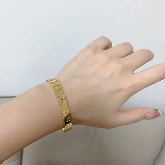 Chanel bracelet 11lyh114 (1)