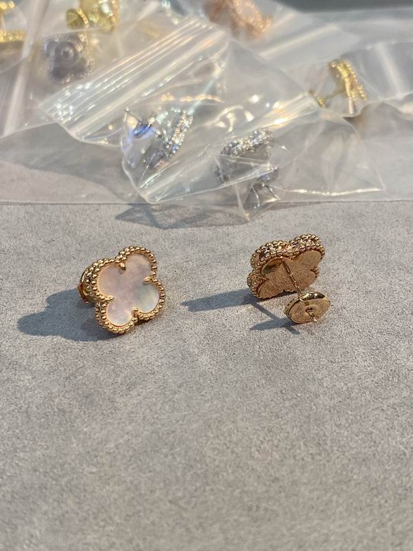 Van Cleef & Arpels earring 03lyh38 (1)